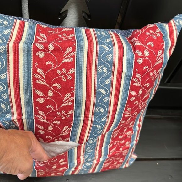 Americana throw / accent pillow - Picture 4 of 4